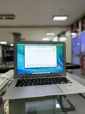Laptop Apple MacBook Air 2014 4GB Intel Core I5 SSD 128GB