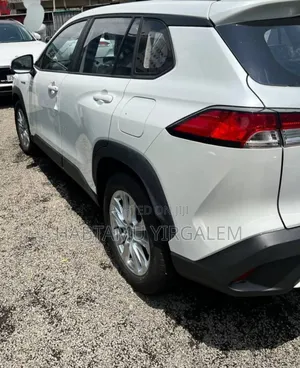 New Toyota Corolla Cross 2024 White