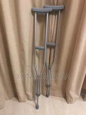 Adjustable Crutches / Stainless Steel / Adult Size