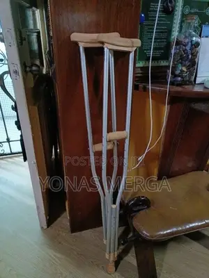Crutches for Adults Pair,Capacity 150kg/330lbs (Size:Medium)