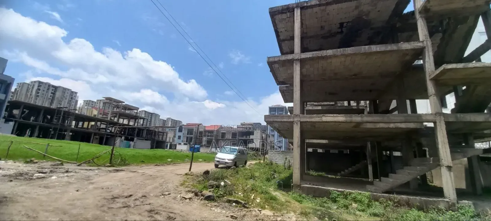 5bdrm Townhouse/Terrace in Bole Ayat for sale