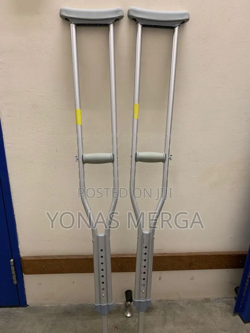 Crutches Lightweight Ergonomic Handles 2pieces(Color:1piece)