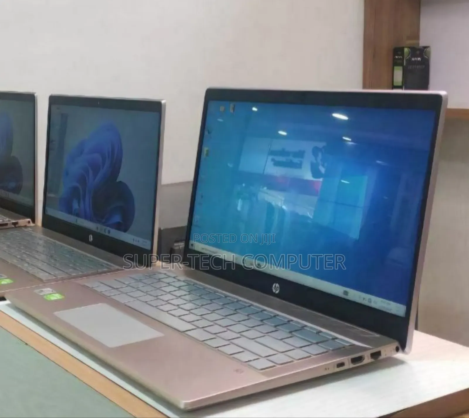 New Laptop HP Pavilion 13 8GB Intel Core I5 HDD+SSD 640GB