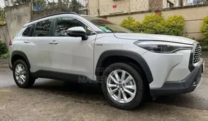 New Toyota Corolla Cross 2024 White