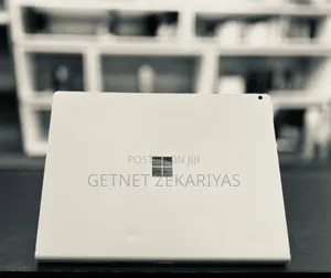 New Laptop Microsoft Surface Book 2 8GB Intel Core I7 SSD 256GB