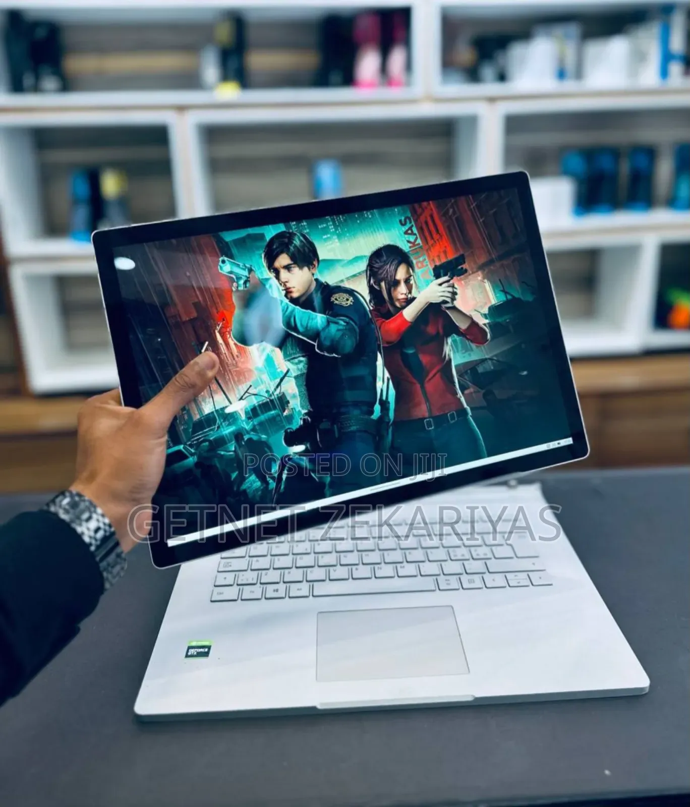 New Laptop Microsoft Surface Book 2 8GB Intel Core I7 SSD 256GB