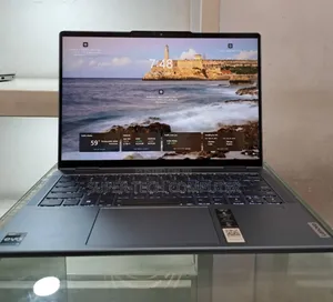New Laptop Lenovo Yoga 9i 16GB Intel Core I7 SSD 512GB