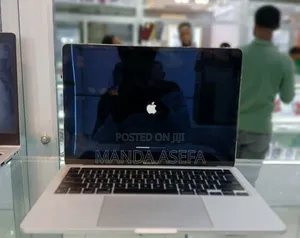 New Laptop Apple MacBook Pro 8GB Apple M2 SSD 512GB