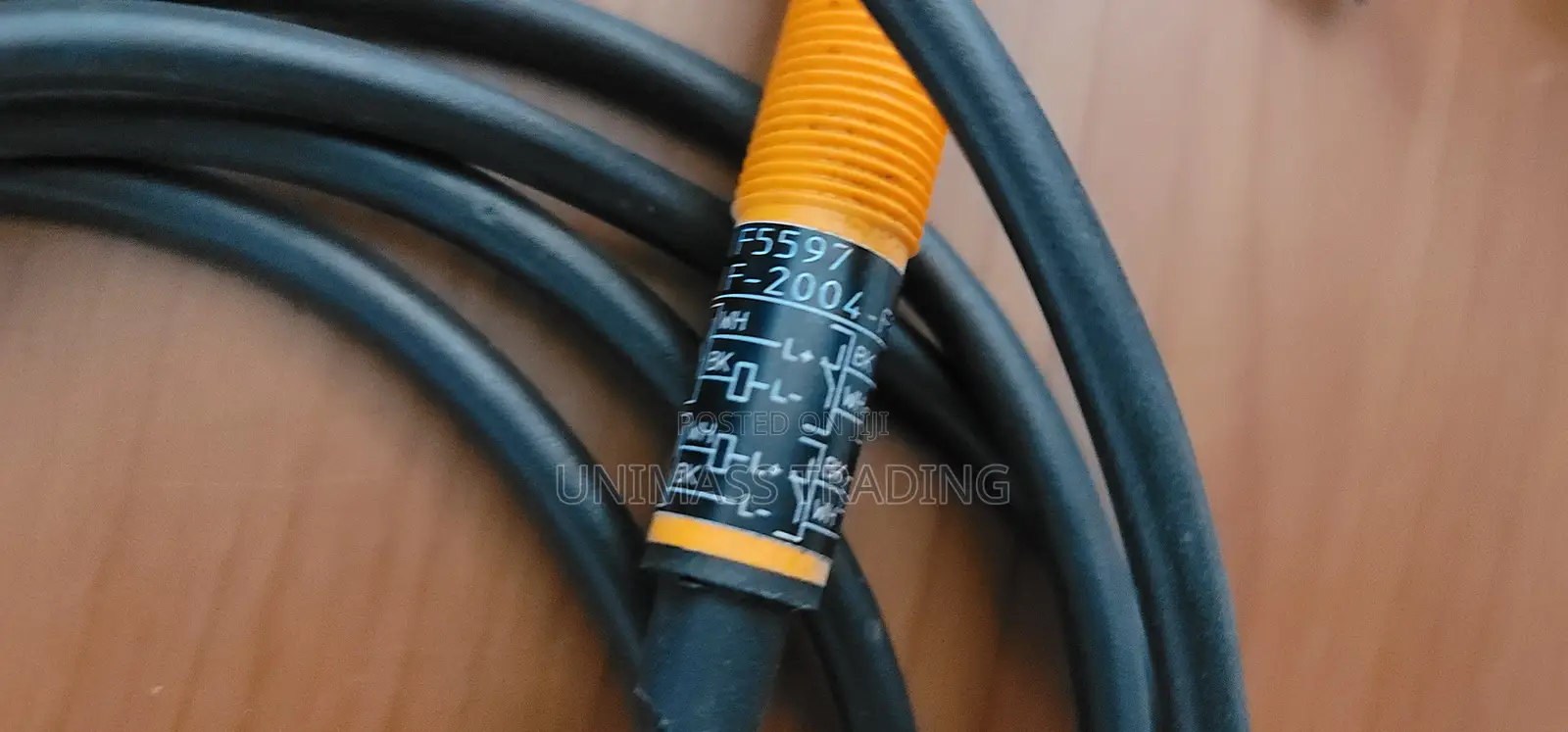 Capacitive Proximity Sensor PNP and NPN