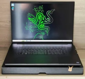 New Laptop Razer Blade 32GB Intel Core I9 SSD 2T