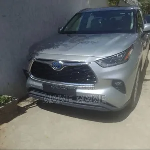 New Toyota Highlander 2024 Silver