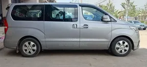 New Hyundai Starex 2021 Silver