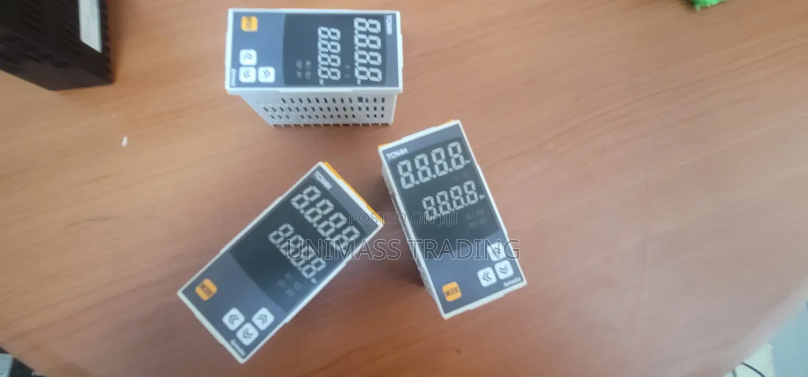 Temperature Controller Model TCN4H