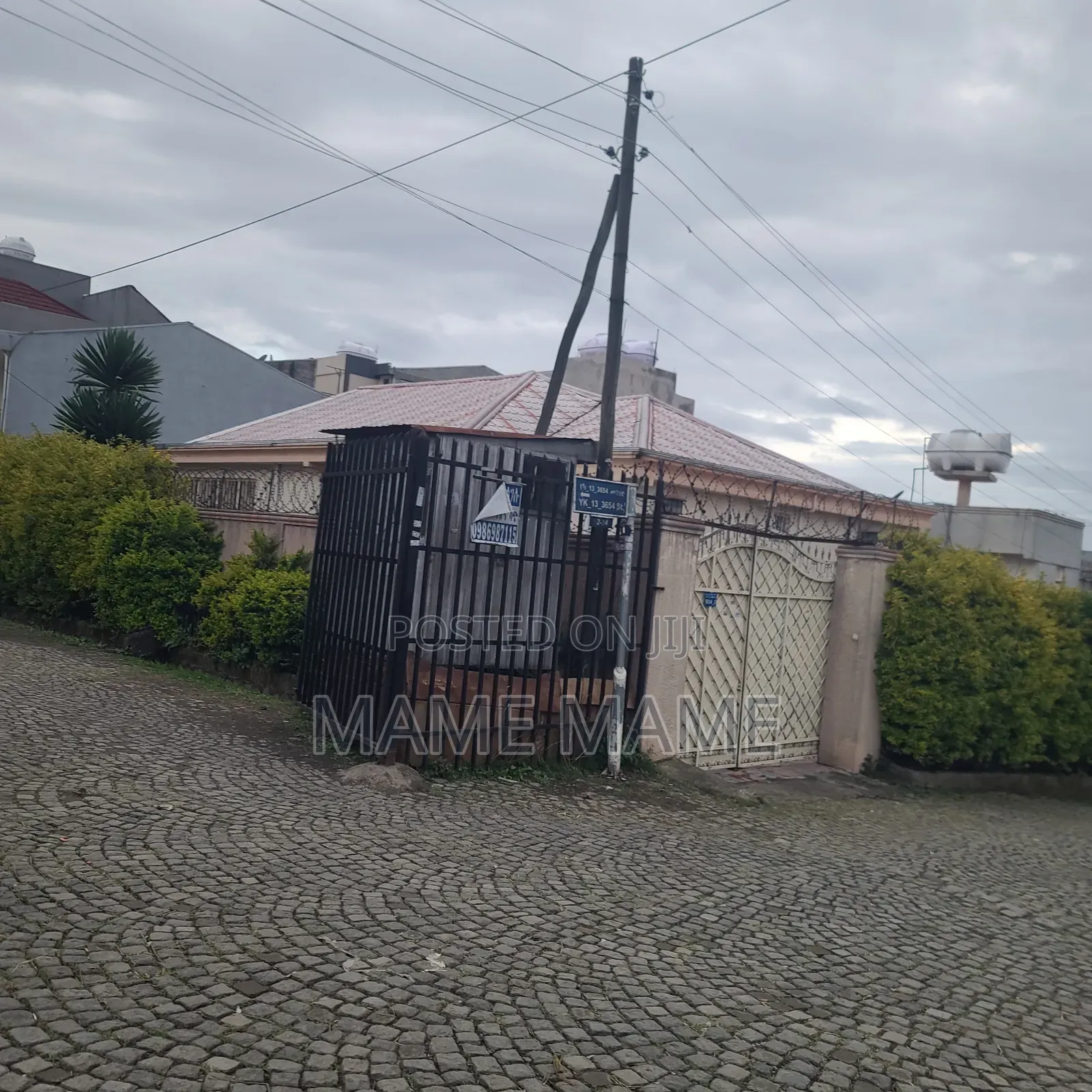 5bdrm Villa in Addis Abeba, Bole for sale