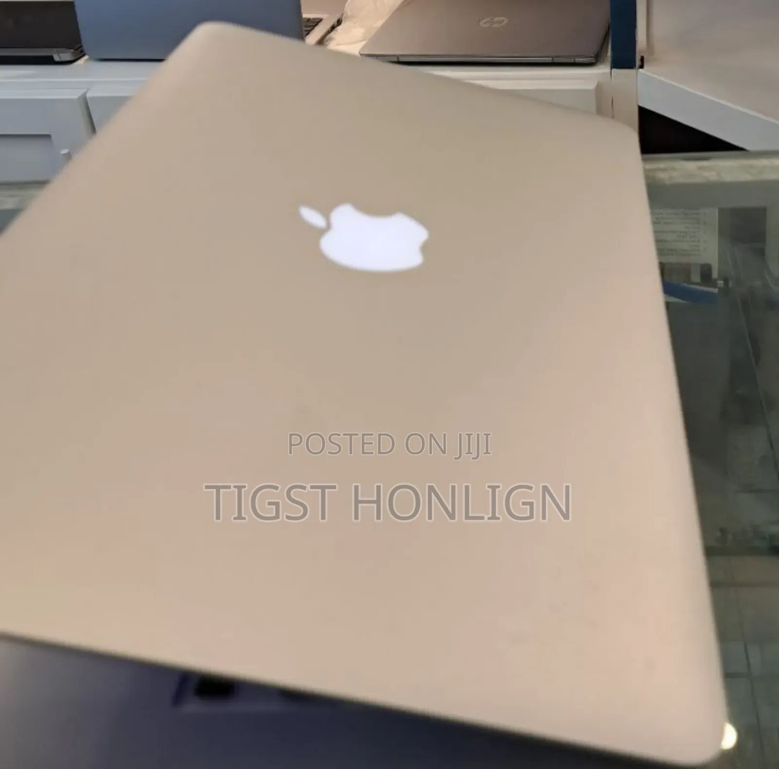 New Laptop Apple MacBook 2015 8GB Intel Core I5 SSD 256GB