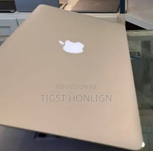 New Laptop Apple MacBook 2015 8GB Intel Core I5 SSD 256GB