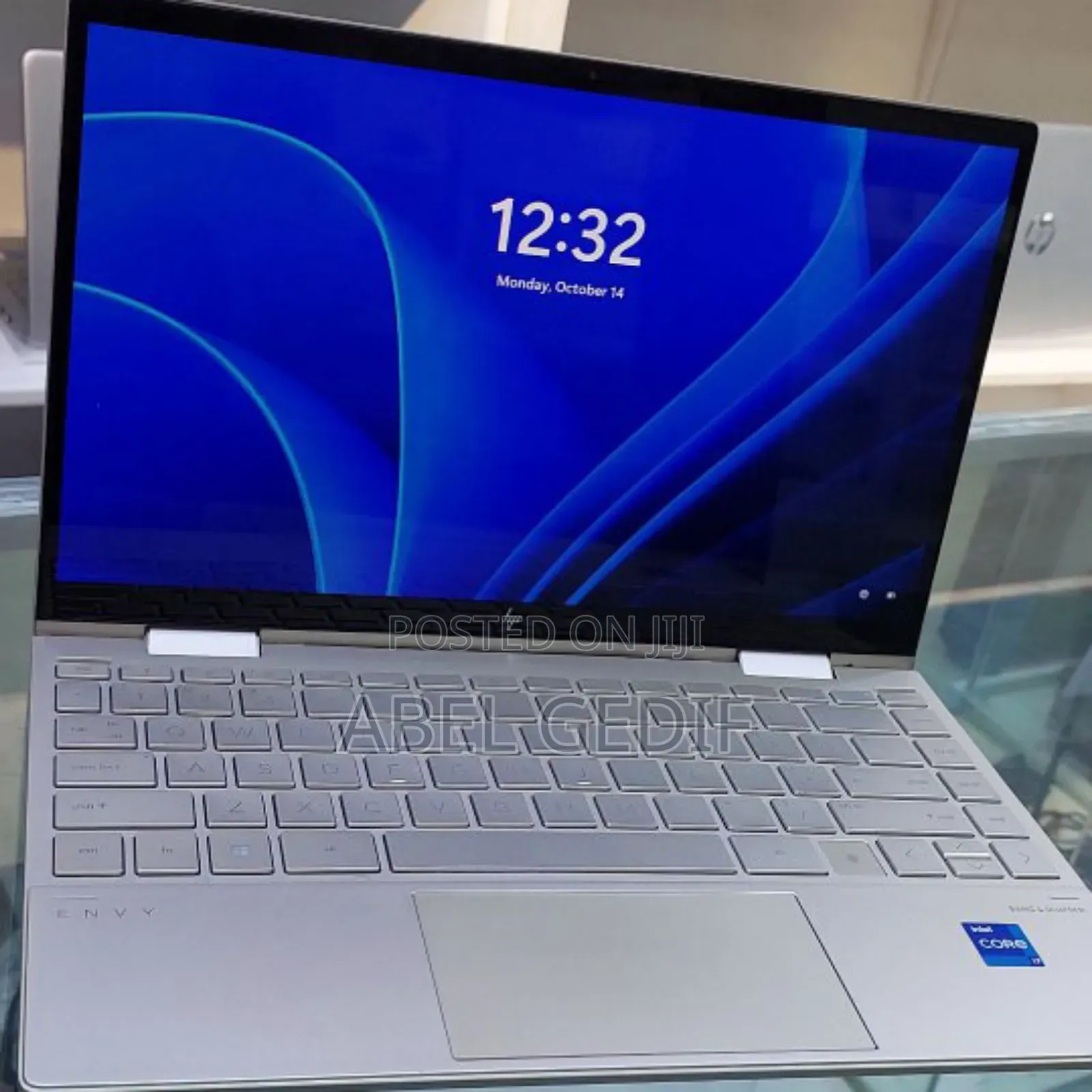 New Laptop HP Envy X360 8GB Intel Core I7 SSD 1T