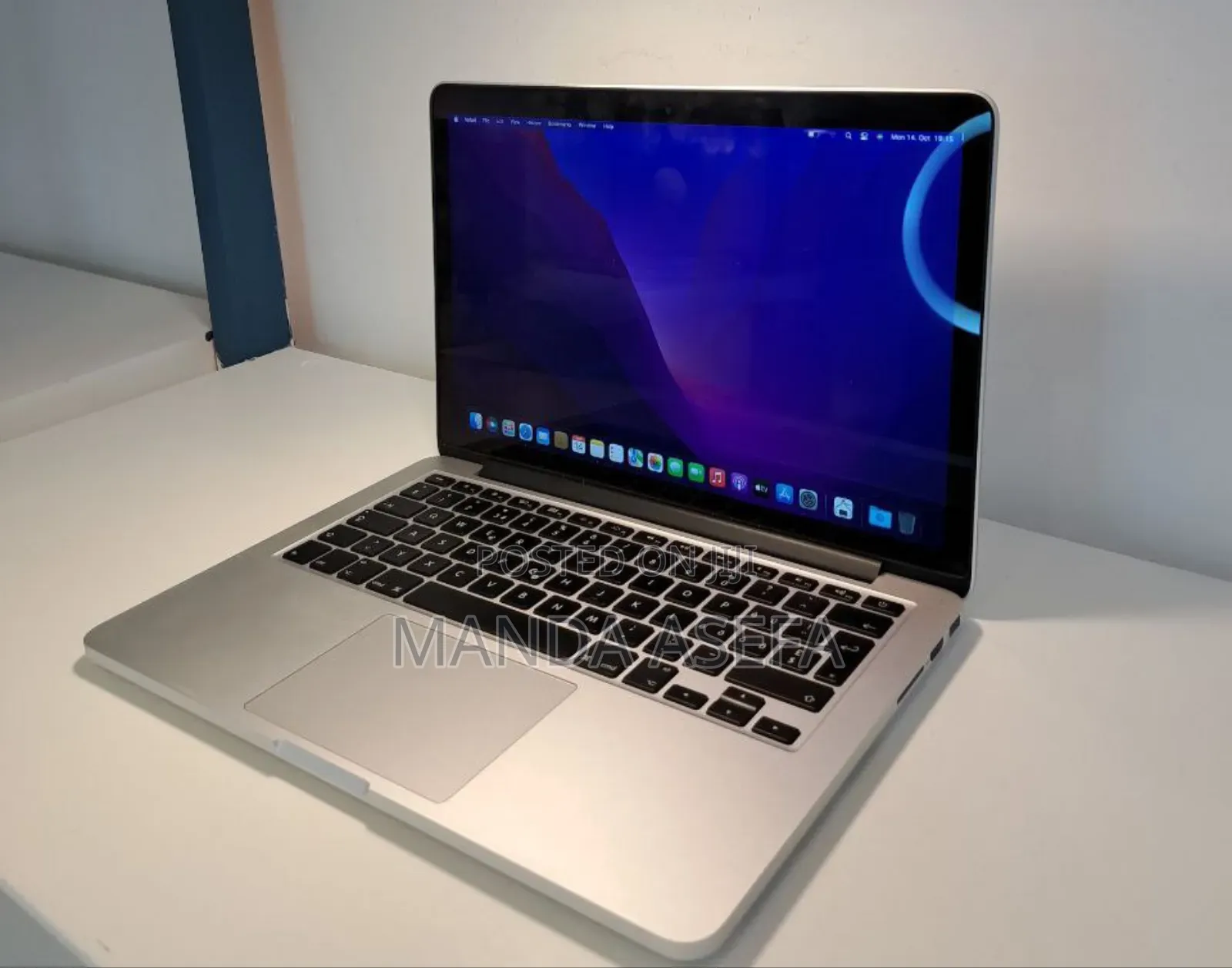 New Laptop Apple MacBook Pro 2015 8GB Intel Core I5 SSD 256GB