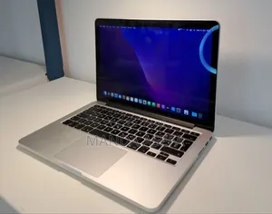 New Laptop Apple MacBook Pro 2015 8GB Intel Core I5 SSD 256GB