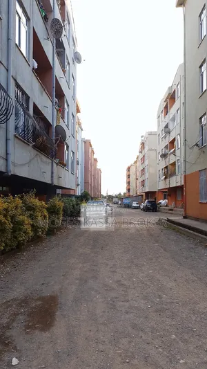 Furnished 3bdrm Apartment in የሚሸጥ አፓርታማ አያት ባቡር, Yeka for sale