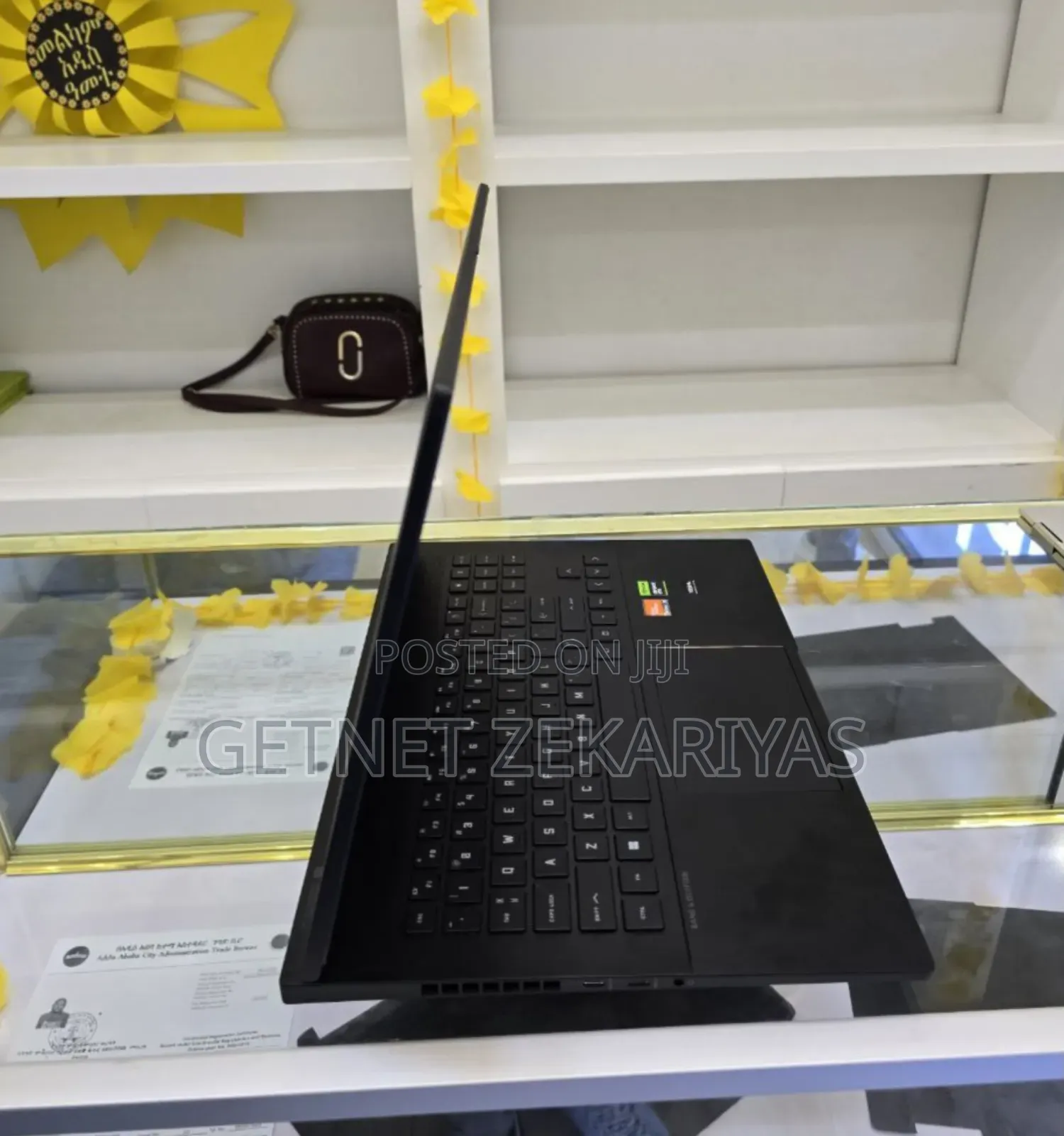 New Laptop HP Omen 15 16GB AMD Ryzen 9 SSD 512GB