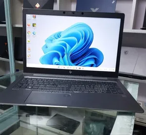 New Laptop HP ZBook Studio G3 8GB Intel Core I7 SSD 512GB
