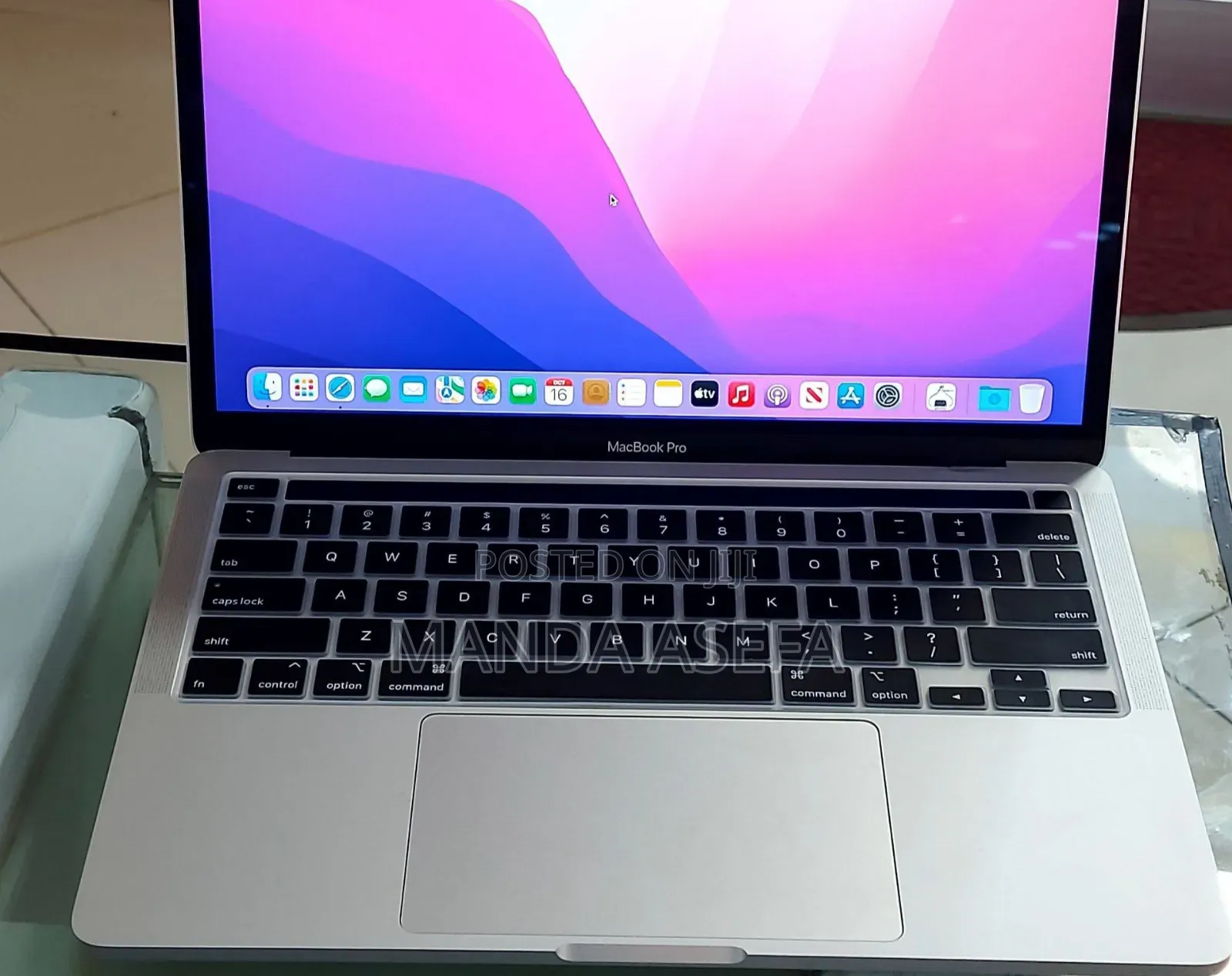 New Laptop Apple MacBook Pro 8GB Apple M2 SSD 512GB