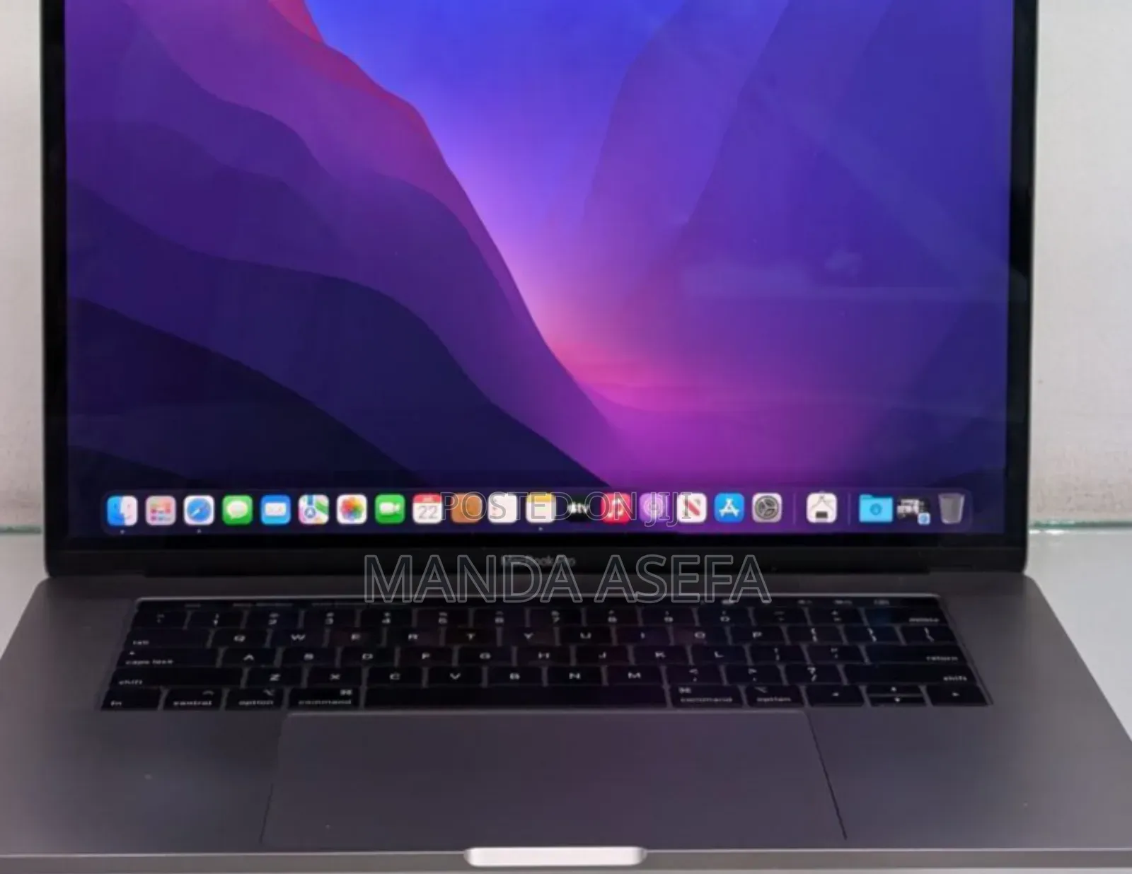 New Laptop Apple MacBook Pro 2018 32GB Intel Core I9 SSD 512GB