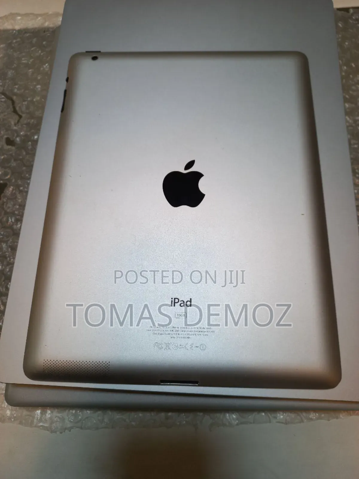 Apple iPad 2 Wi-Fi 16 GB Gray