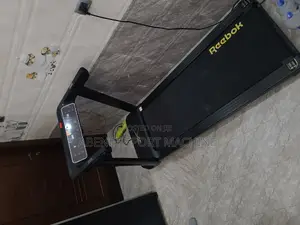 Reebok Floatride የመሮጫ ማሽን