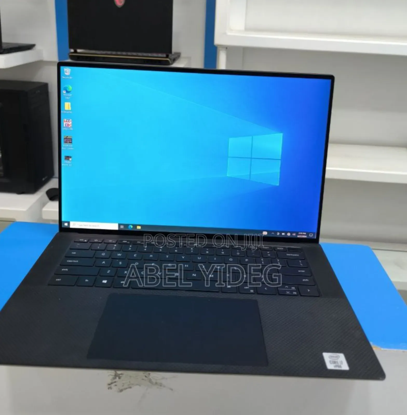 New Laptop Dell Precision 15 3520 32GB Intel Core I7 SSD 512GB