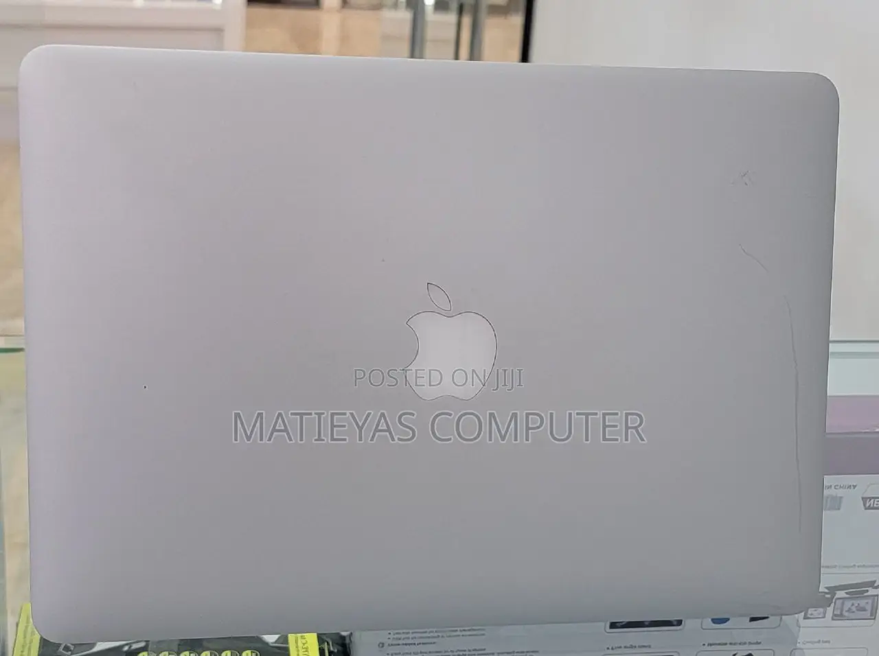 New Laptop Apple MacBook 2015 8GB Intel Core I5 SSD 128GB