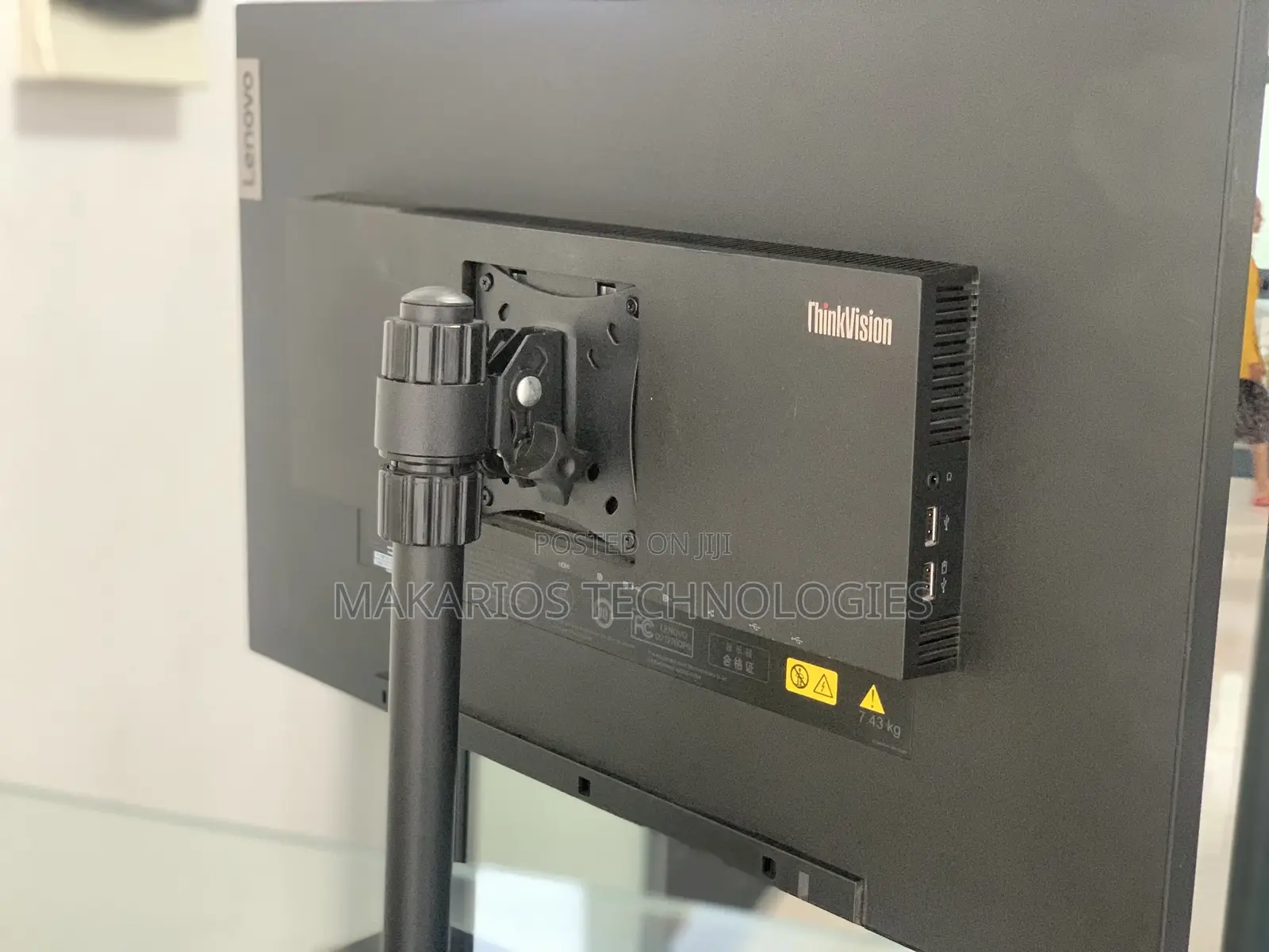 27 Inch Frameless Monitor