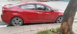 Hyundai Avante 2015 Red