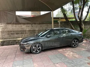 New Hyundai Avante 2021 Gray