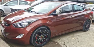 Hyundai Avante 2013 Orange