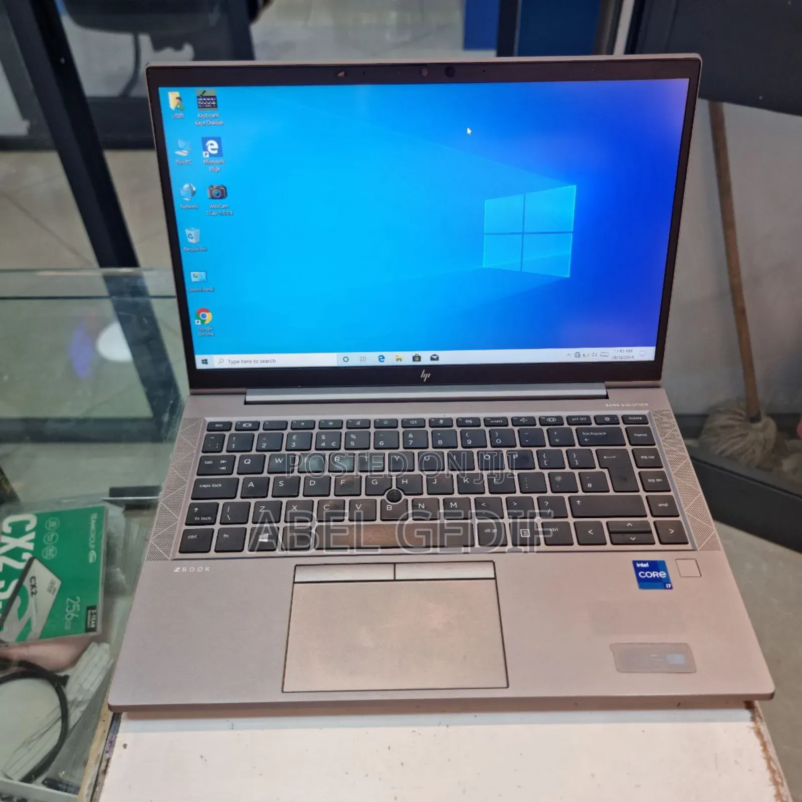 New Laptop HP ZBook Firefly G8 16GB Intel Core I7 SSD 512GB