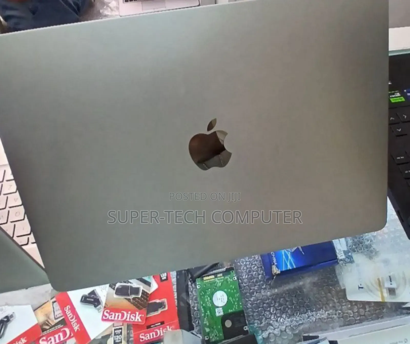 New Laptop Apple MacBook Air 2023 M2 8GB Apple M2 SSD 256GB