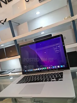 New Laptop Apple MacBook Pro 2015 16GB Intel Core I7 SSD 256GB