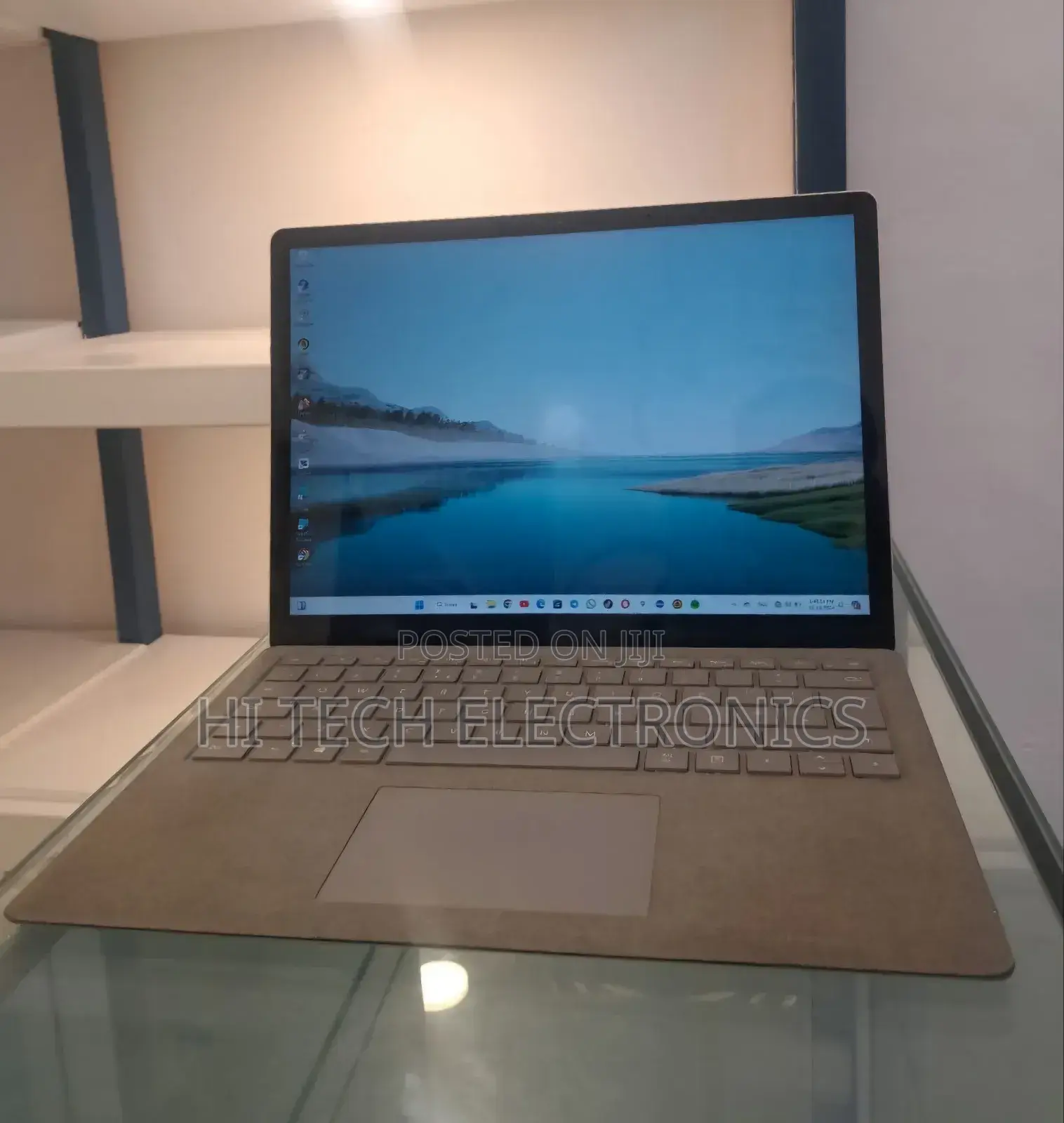 New Laptop Microsoft Surface 16GB Intel Core I7 SSD 512GB