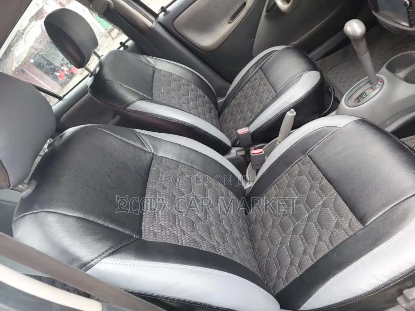 Toyota Vitz 2001 Gray