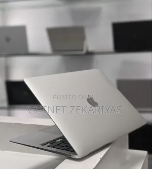 New Laptop Apple MacBook Air 16GB Apple M1 SSD 512GB