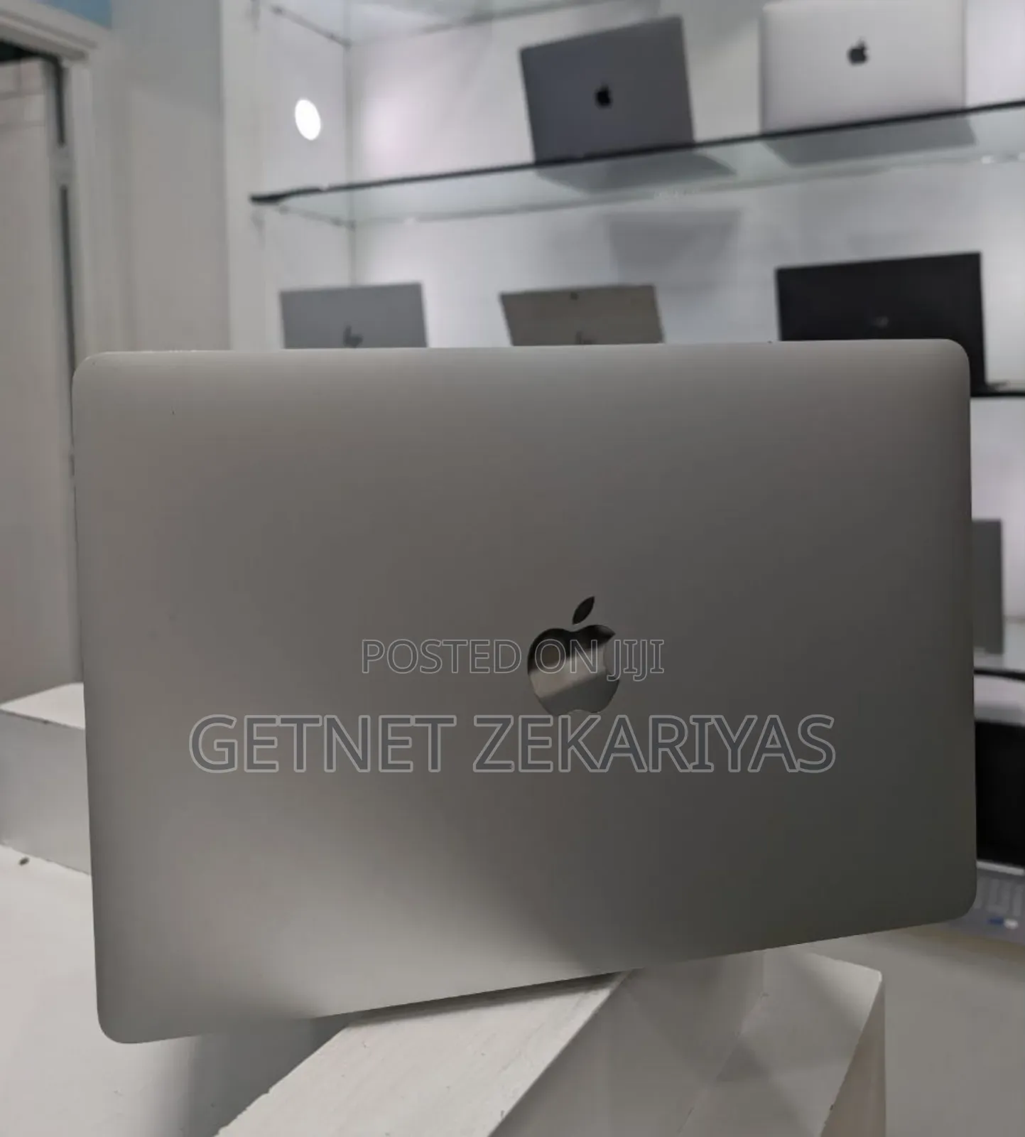 New Laptop Apple MacBook Air 16GB Apple M1 SSD 512GB