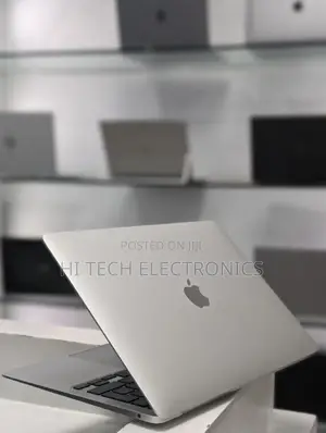 New Laptop Apple MacBook 2020 16GB Apple M1 SSD 512GB