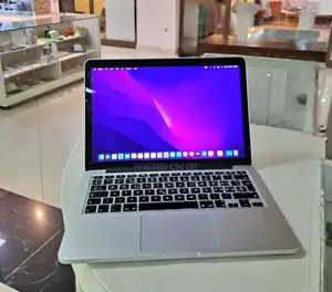 New Laptop Apple MacBook 2015 8GB Intel Core I5 SSD 256GB
