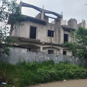 7bdrm House in Addis Abeba, Bole for sale