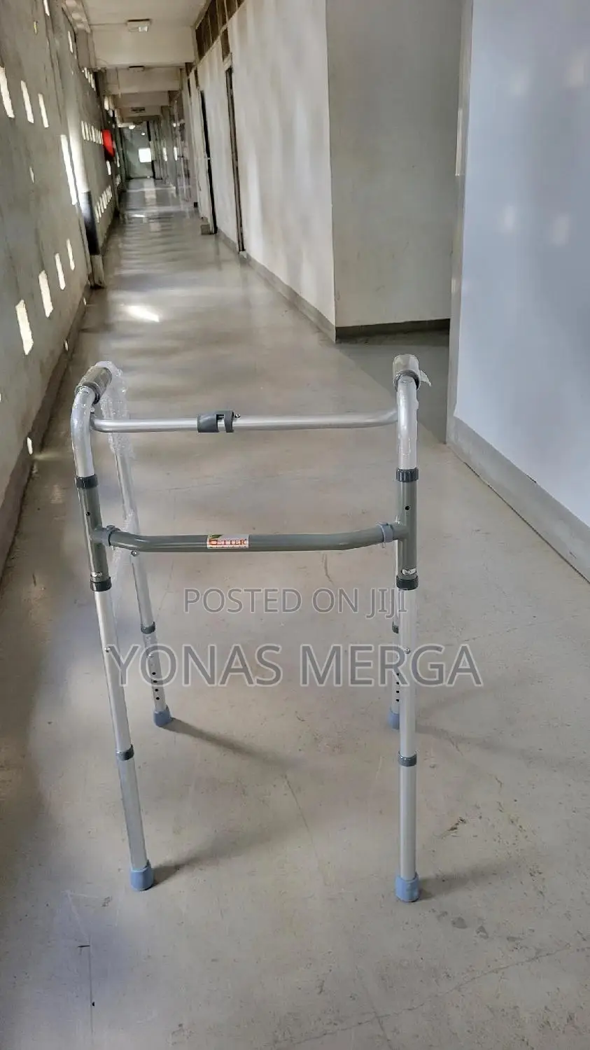 Walker With Wheels. Foldable Wizout Wheel Walker|Much Effort