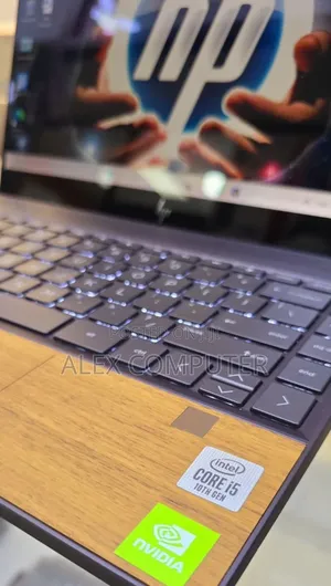 New Laptop HP Envy X360 8GB Intel Core I5 SSD 512GB