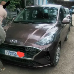 Hyundai I10 2021 Brown
