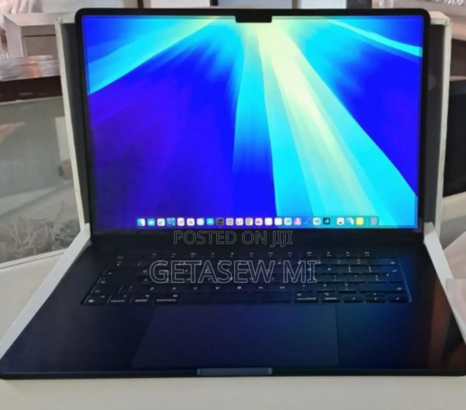 New Laptop Apple MacBook Air 2020 M1 8GB Apple M1 SSD 256GB